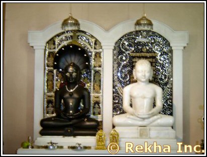 Mahavir at Hindu Jain Temple - Image © PittsburghIndia.com.